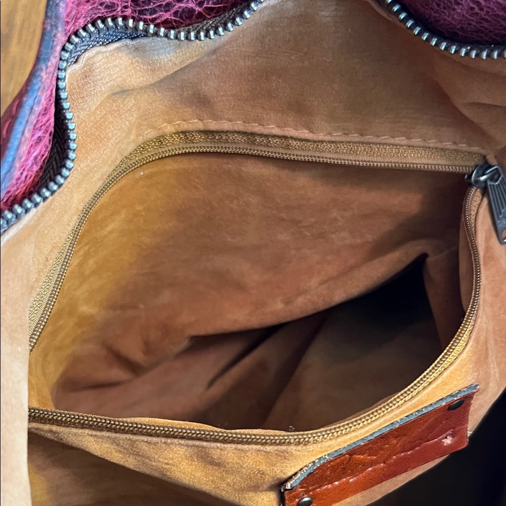 Patricia Nash Deep Red Distressed Leather Hobo Conceal Carry Bag and Wallet - Picture 13 of 16